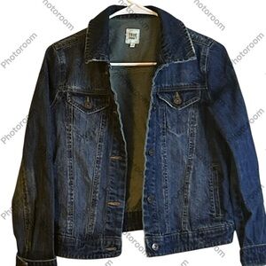 True Craft Jean Jacket, size small.